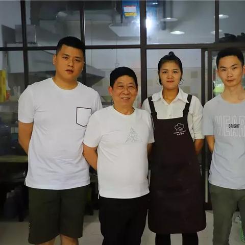 重庆女孩创业做什么好 在重庆适合做什么小生意