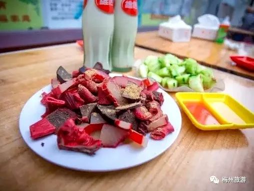 上海小零食地图，老字号与网红新秀的舌尖上的故事