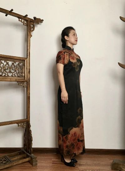 香云纱旗袍，东方美学的现代演绎