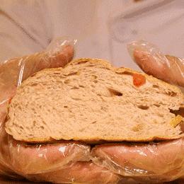 低糖高纤维面包如何逆袭？中国休闲零食品牌的破局之道